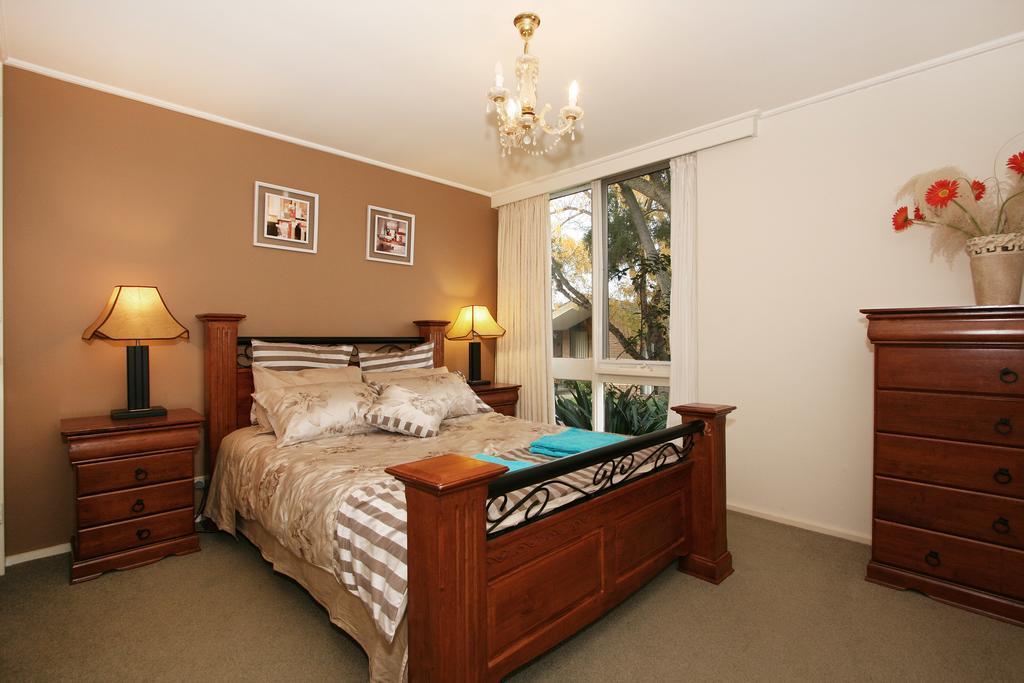 Wattle Holiday Rental Melbourne Room photo
